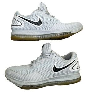 NIKE ZOOM SNEAKERS GREY MESH LOGO BLACK WHITE WOMENS SIZE 7.5